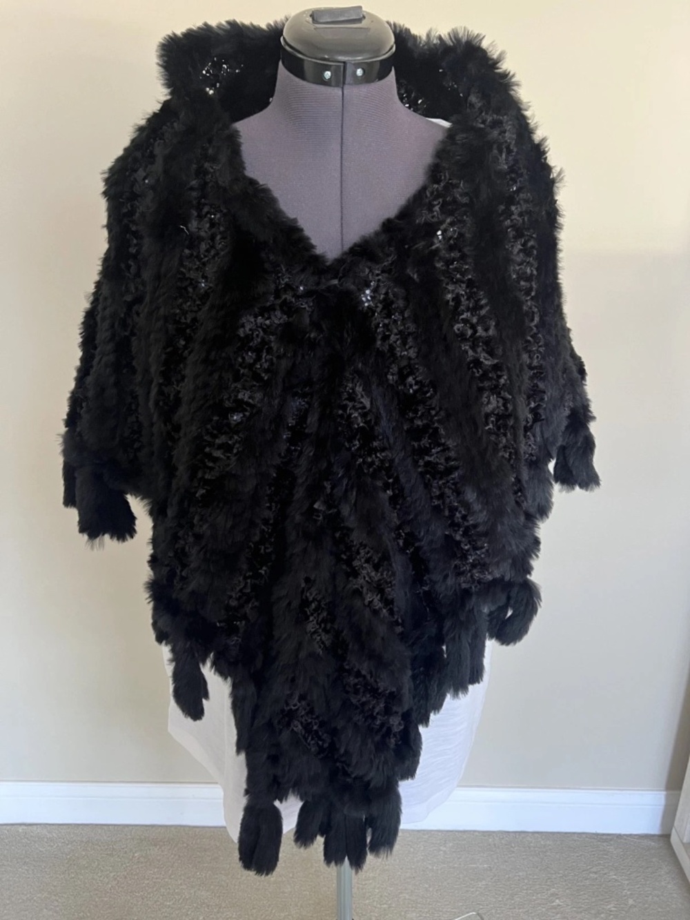Saks Fifth Avenue Black Tasseled Rabit Fur Shawls Wrap poncho (Shirt not includ)